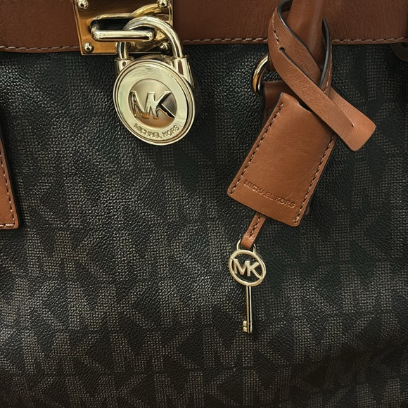 Michael Kors Large Brown Signature Hamilton Tote EUC - Picture 11 of 11